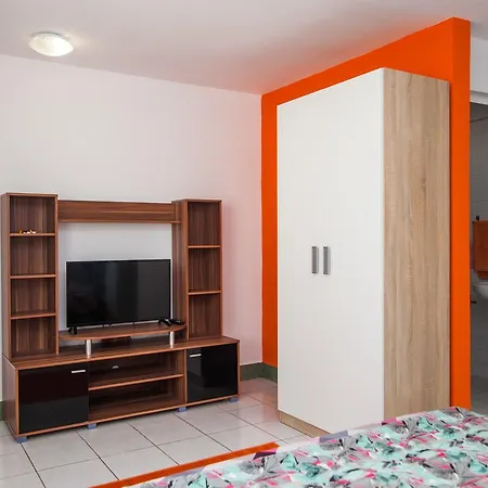 M2m Casa Maria * Callao Salvaje